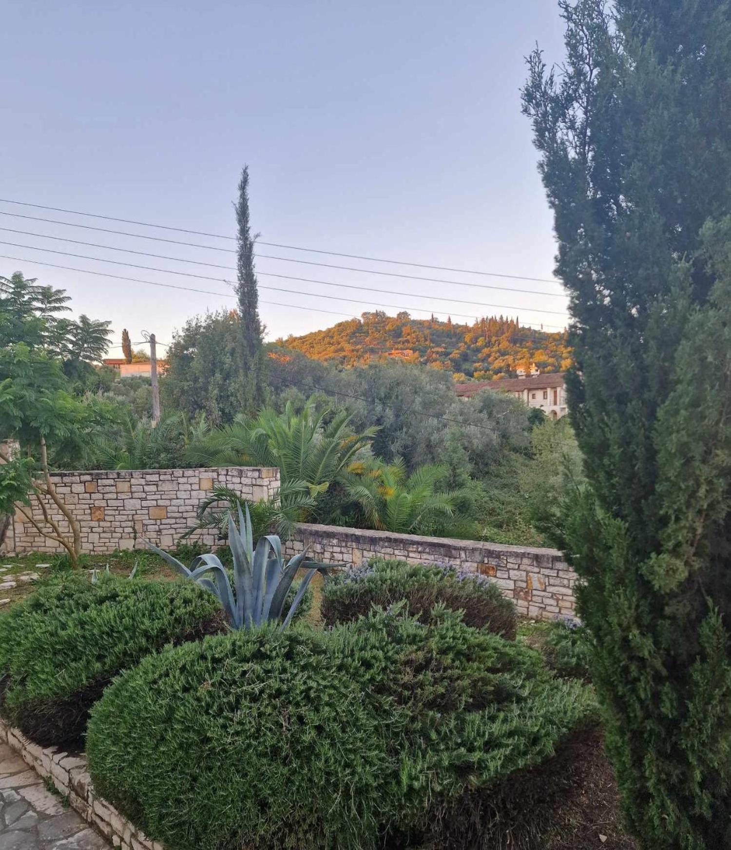 Zoe A Mountaintop Retreat Apartment Kalafationes